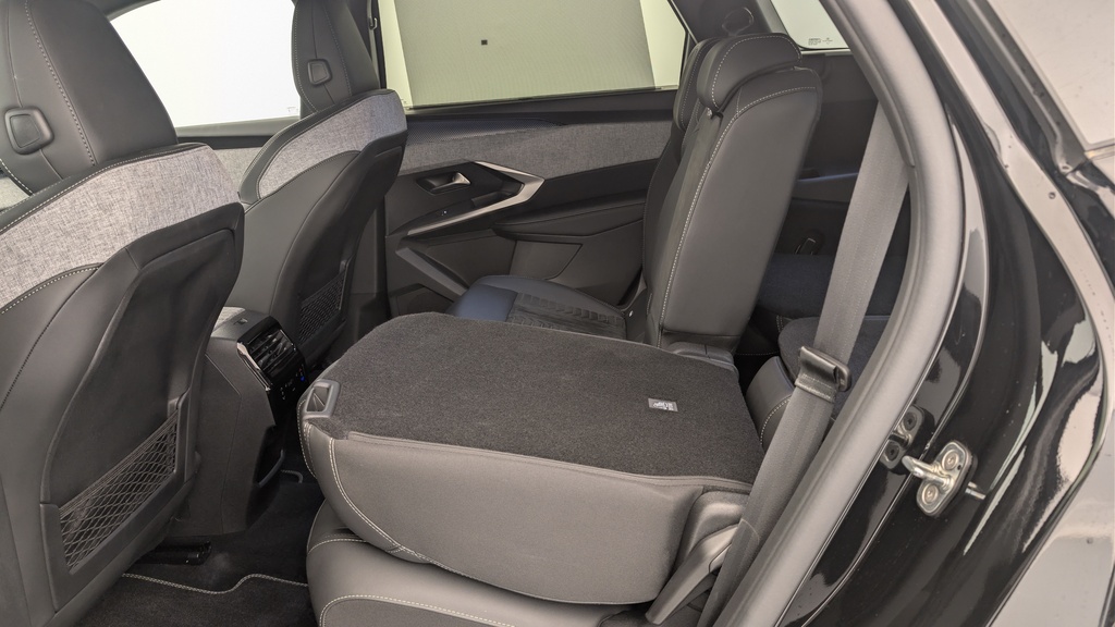 Peugeot 5008 HYBRID 145CH E-DCS6 GT