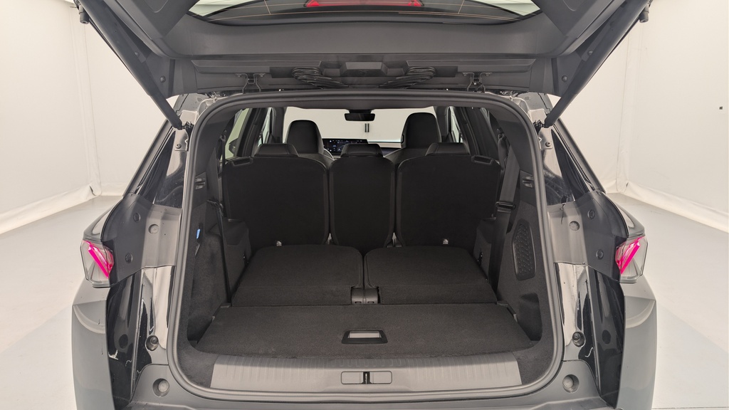 Peugeot 5008 HYBRID 145CH E-DCS6 GT