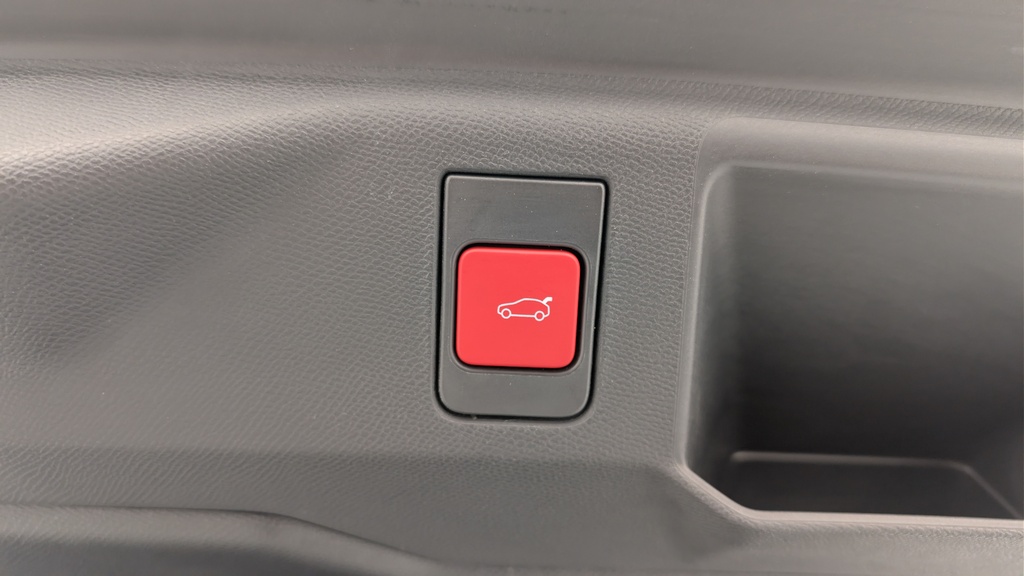 Peugeot 5008 HYBRID 145CH E-DCS6 GT
