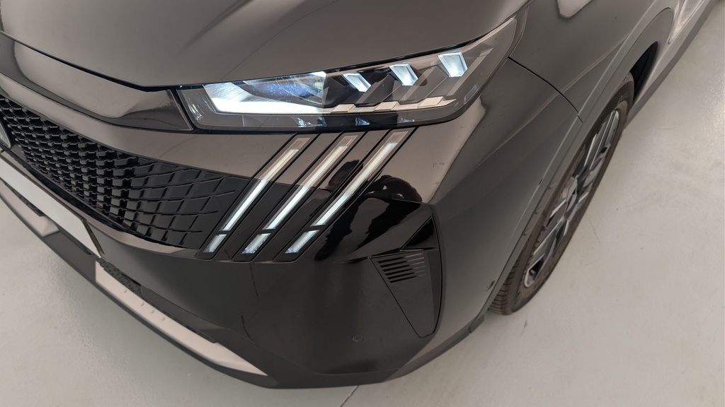 Peugeot 5008 HYBRID 145CH E-DCS6 GT