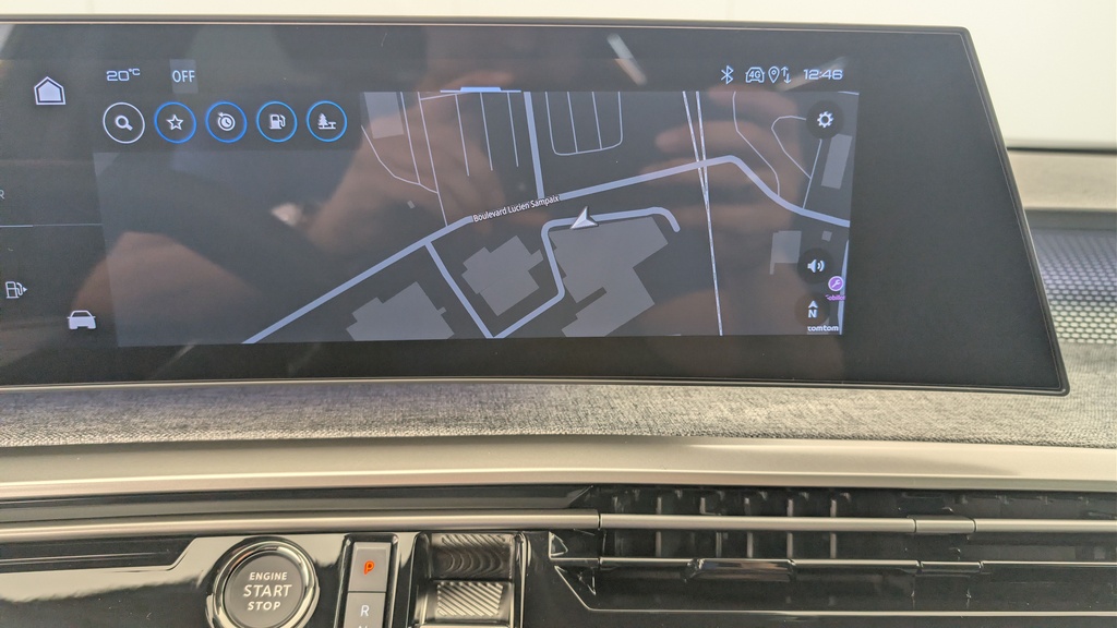 Peugeot 5008 HYBRID 145CH E-DCS6 GT