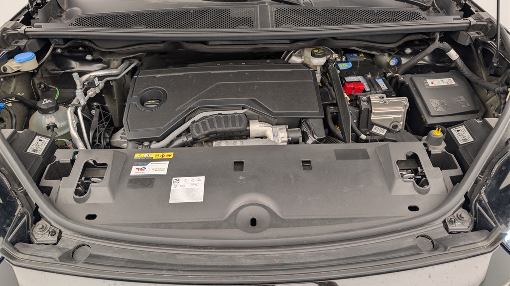 Peugeot 5008 HYBRID 145CH E-DCS6 GT