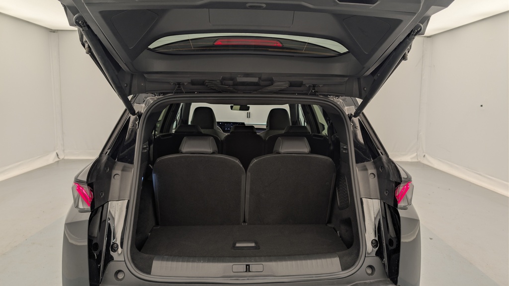 Peugeot 5008 HYBRID 145CH E-DCS6 GT