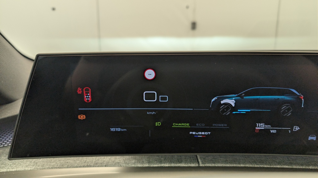 Peugeot 5008 HYBRID 145CH E-DCS6 GT
