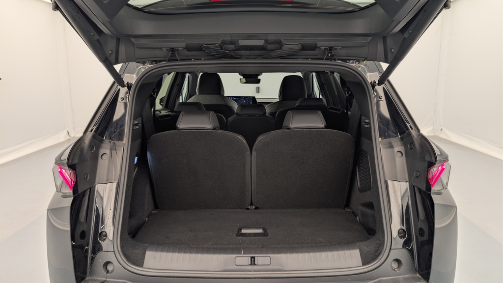Peugeot 5008 HYBRID 145CH E-DCS6 GT