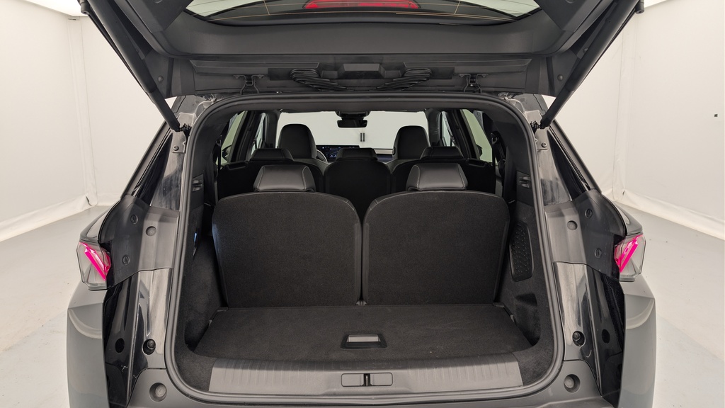 Peugeot 5008 HYBRID 145CH E-DCS6 GT