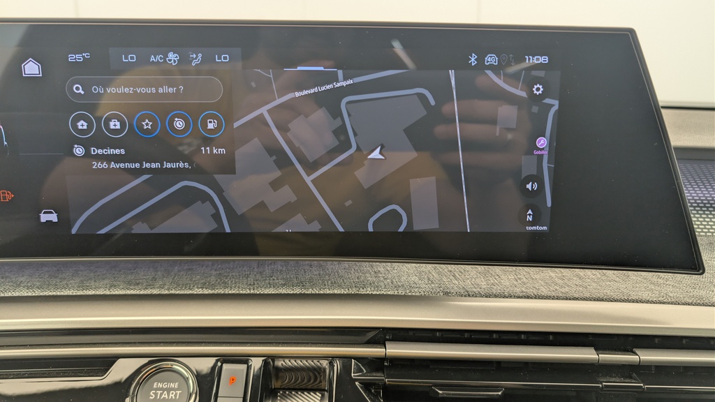 Peugeot 5008 HYBRID 145CH E-DCS6 GT