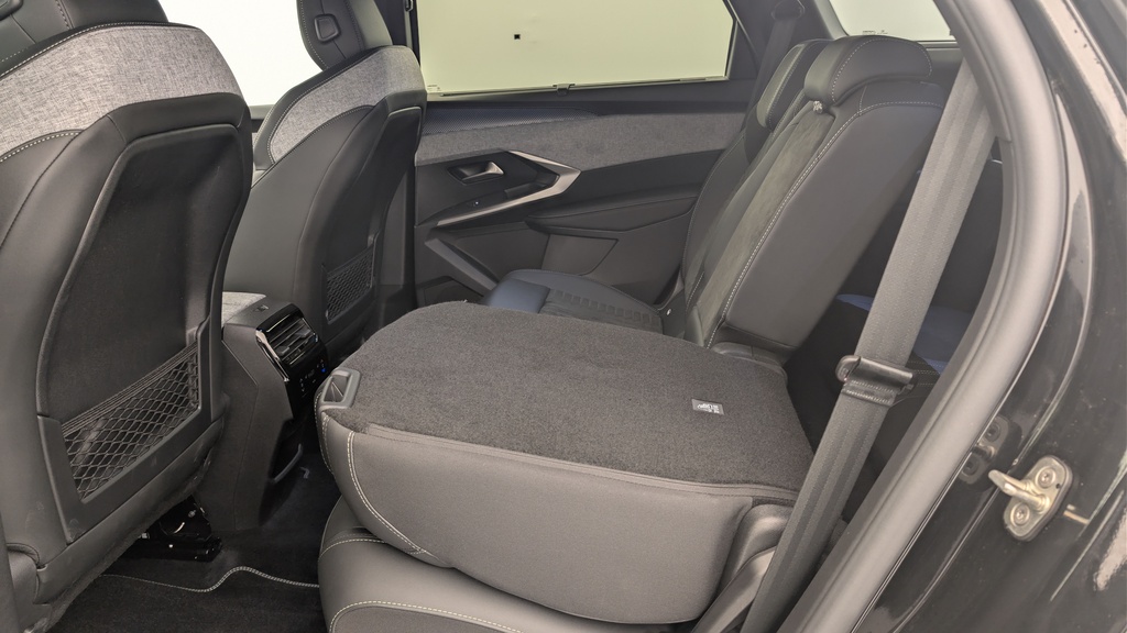 Peugeot 5008 HYBRID 145CH E-DCS6 GT