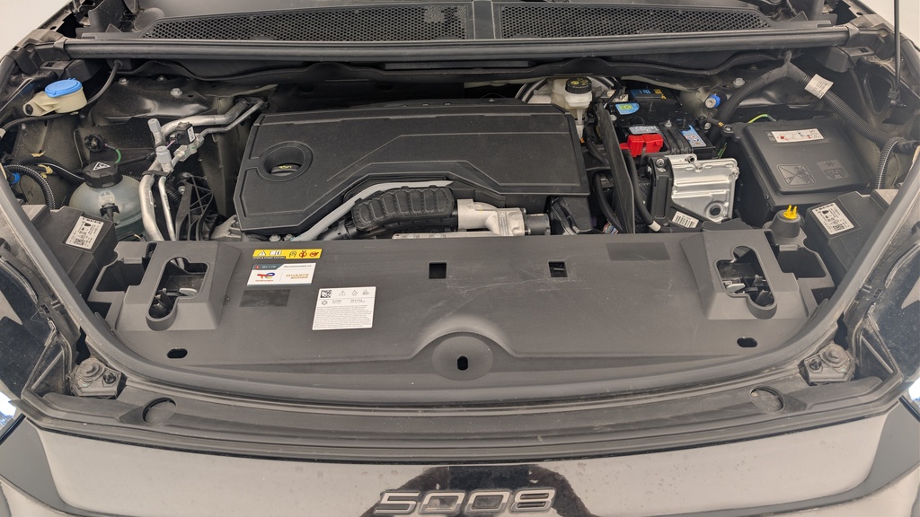 Peugeot 5008 HYBRID 145CH E-DCS6 GT