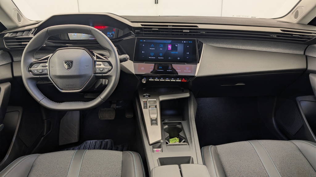 Peugeot 408 Hybrid 145 e-DCS6 Allure