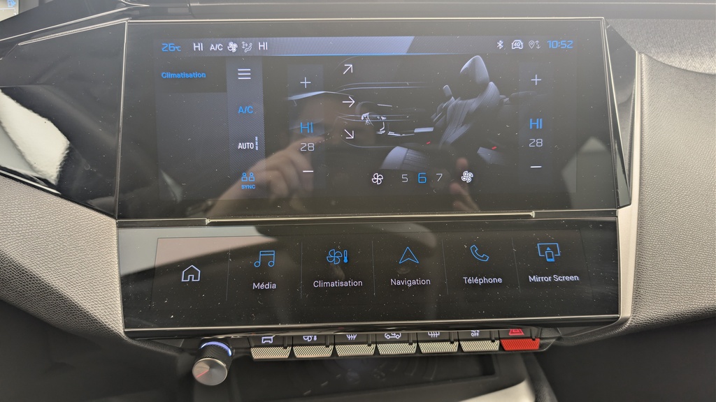 Peugeot 408 Hybrid 145 e-DCS6 Allure