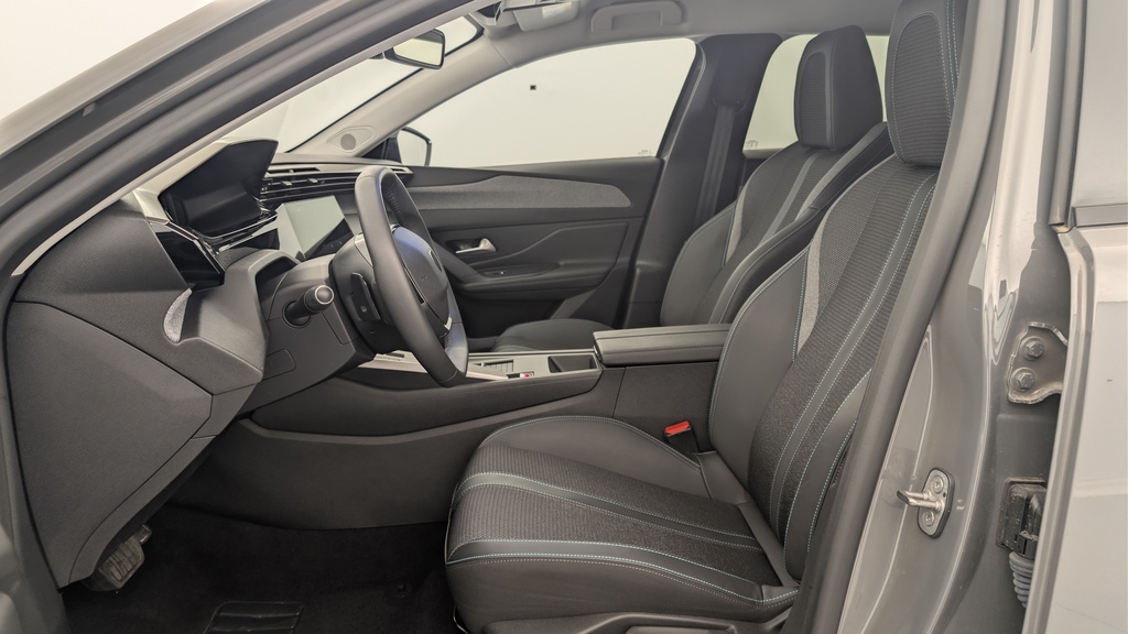 Peugeot 408 Hybrid 145 e-DCS6 Allure