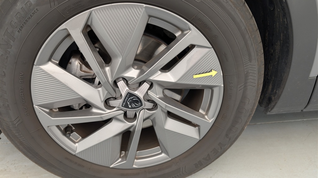 Peugeot 408 Hybrid 145 e-DCS6 Allure
