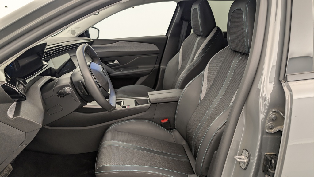 Peugeot 408 Hybrid 145 e-DCS6 Allure
