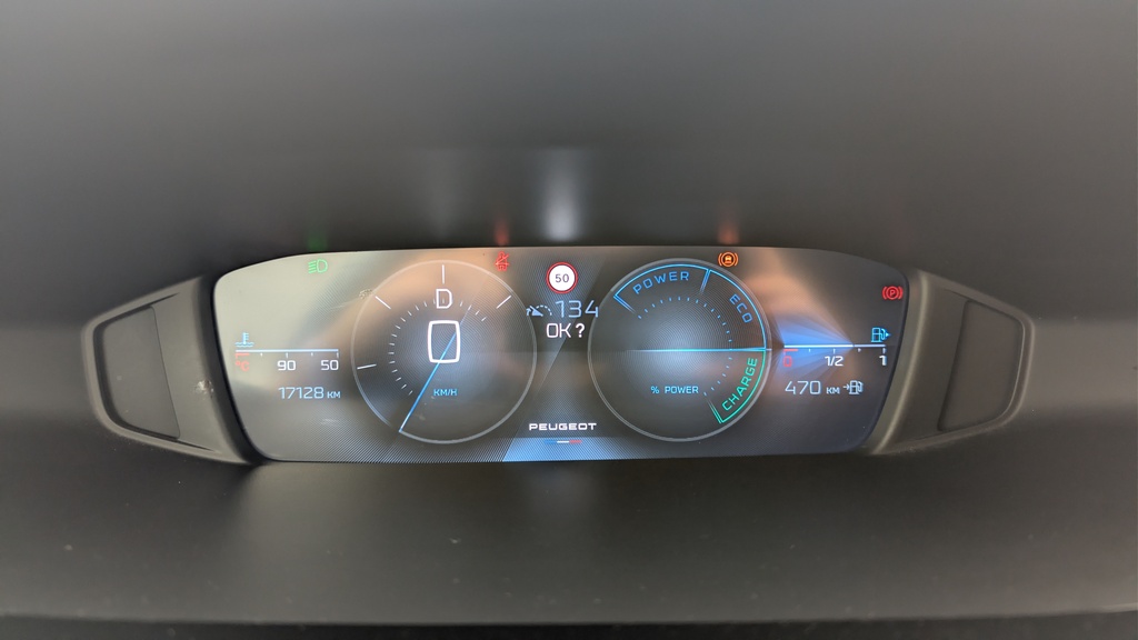 Peugeot 408 Hybrid 145 e-DCS6 Allure