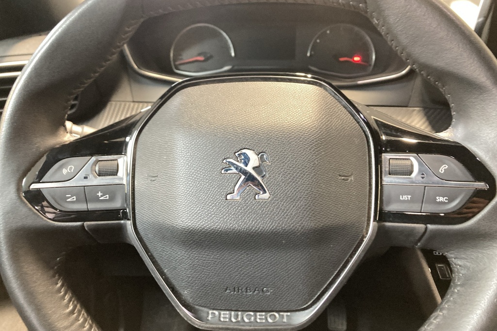 Peugeot 2008 PureTech 100 S&S BVM6 Allure