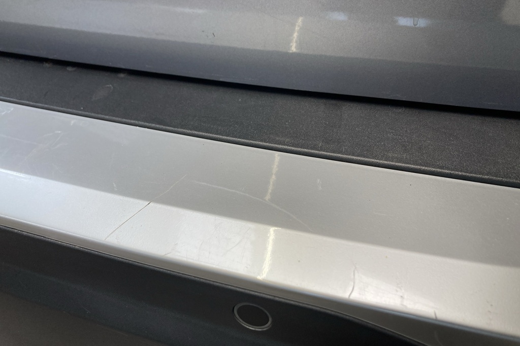 Peugeot 2008 PureTech 100 S&S BVM6 Allure