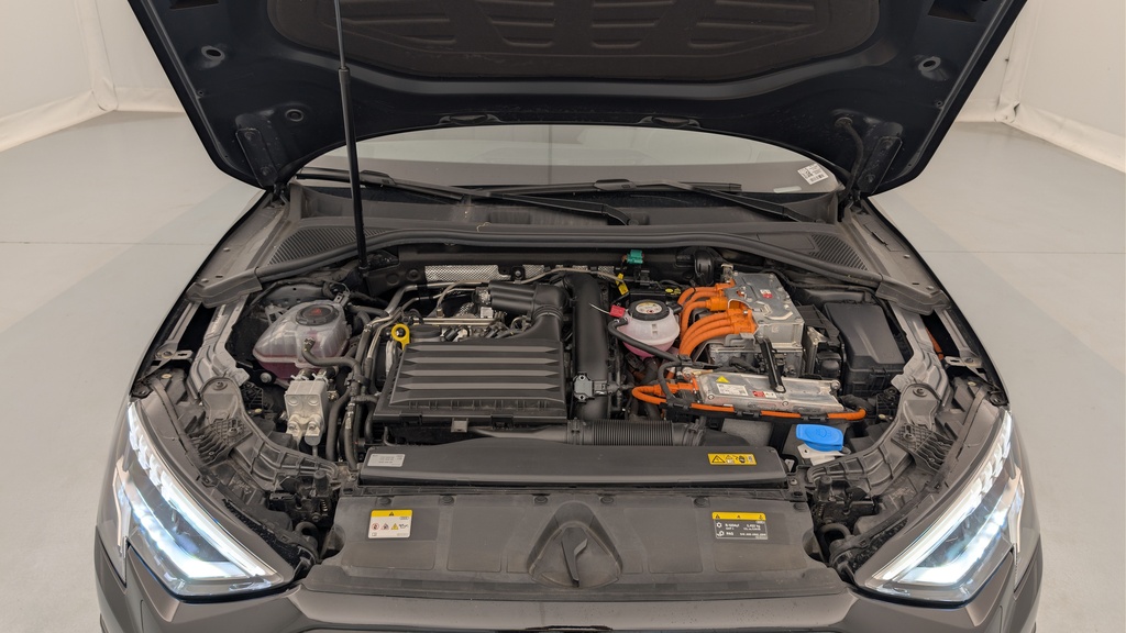 Audi A3 SPORTBACK 40 TFSIE 204 S TRONIC 6 BUSINESS LINE