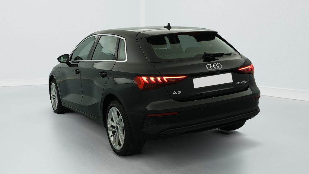 Audi A3 SPORTBACK 40 TFSIE 204 S TRONIC 6 BUSINESS LINE