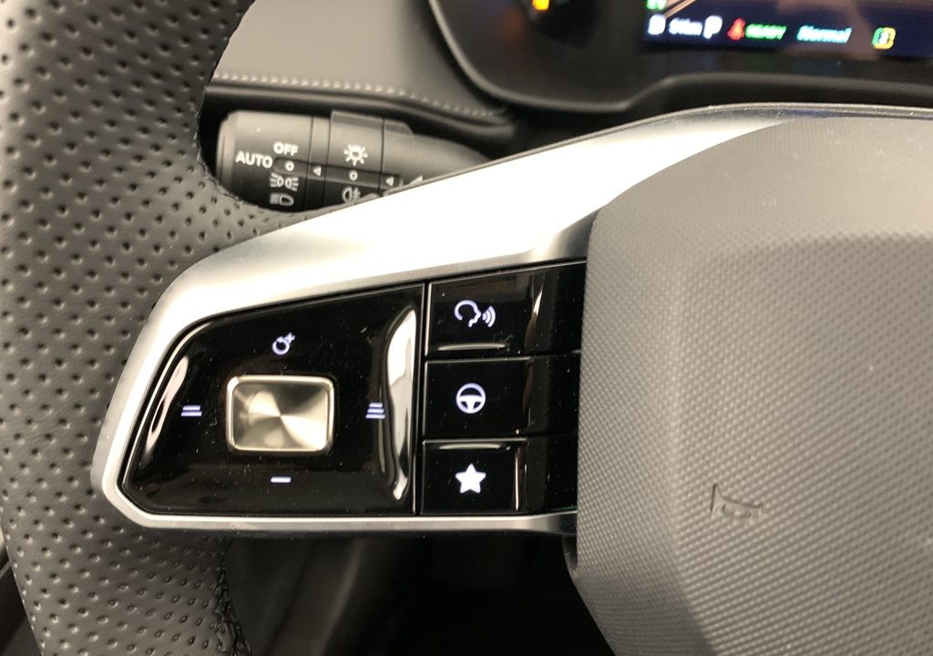 Mg ZS 1.5 L Hybrid+ 197 ch Luxury