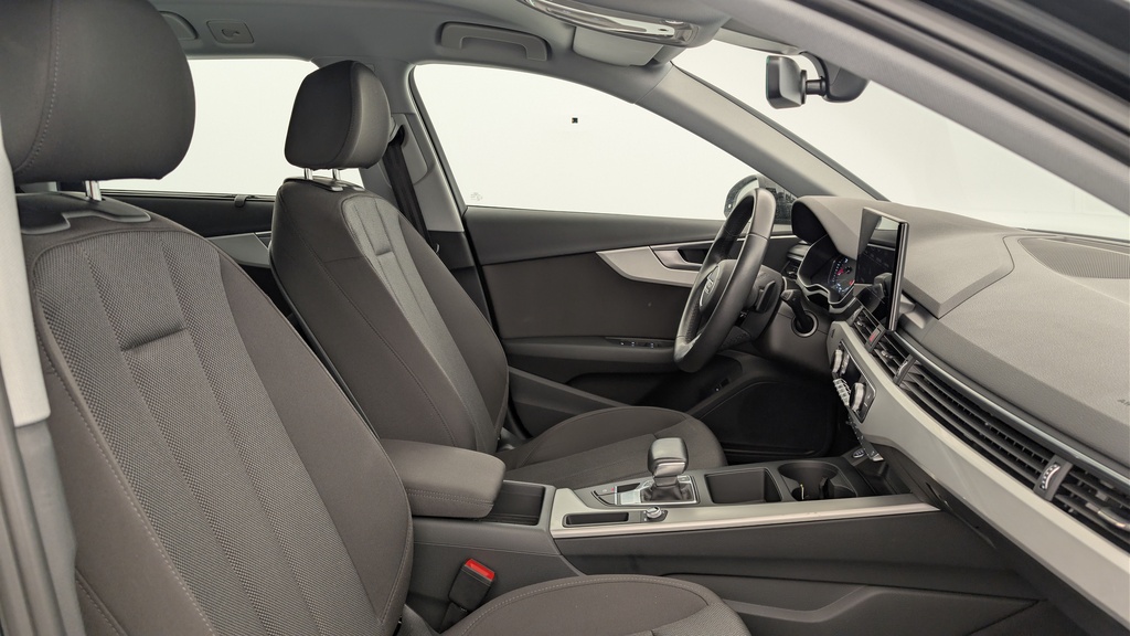 Audi A4 AVANT 35 TDI 163 S tronic 7 Design