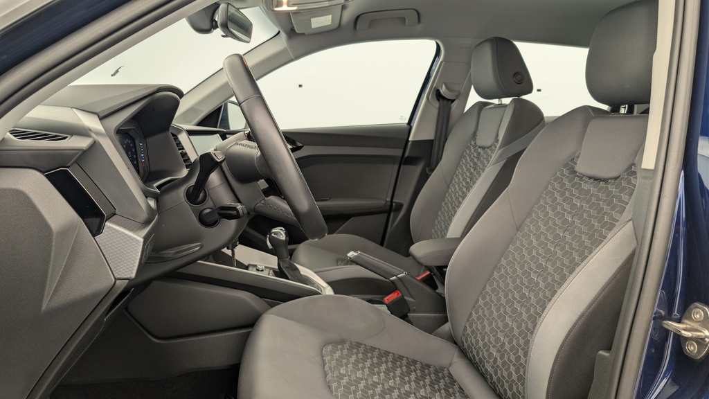 Audi A1 Sportback 25 TFSI 95 CH S TRONIC 7 ADVANCED 2