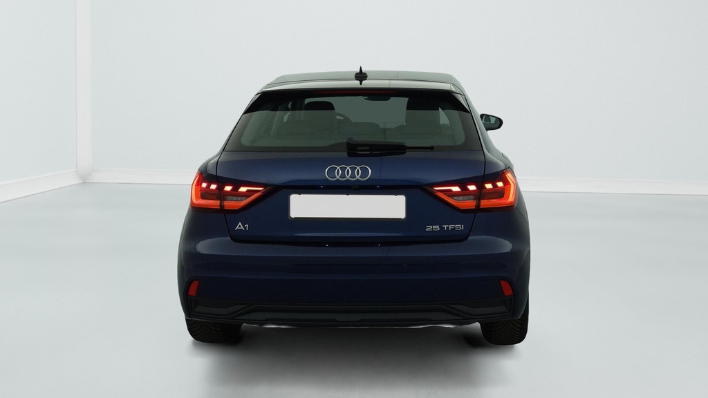 Audi A1 Sportback 25 TFSI 95 CH S TRONIC 7 ADVANCED 2