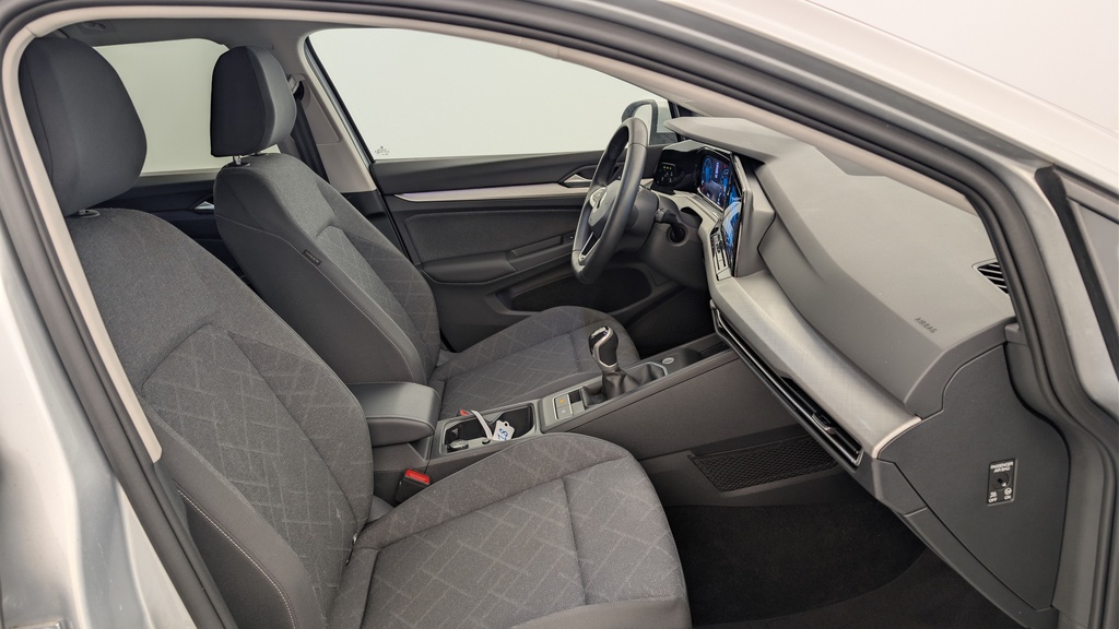 Volkswagen GOLF 8 SW 2.0 TDI SCR 115 BVM6 LIFE