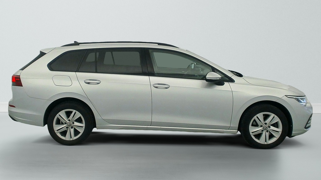 Volkswagen GOLF 8 SW 2.0 TDI SCR 115 BVM6 LIFE