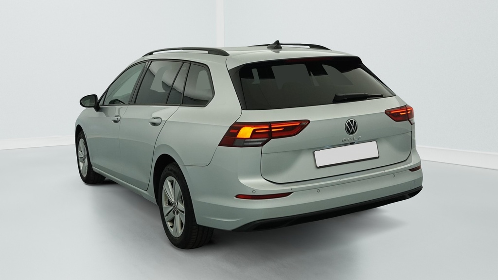 Volkswagen GOLF 8 SW 2.0 TDI SCR 115 BVM6 LIFE