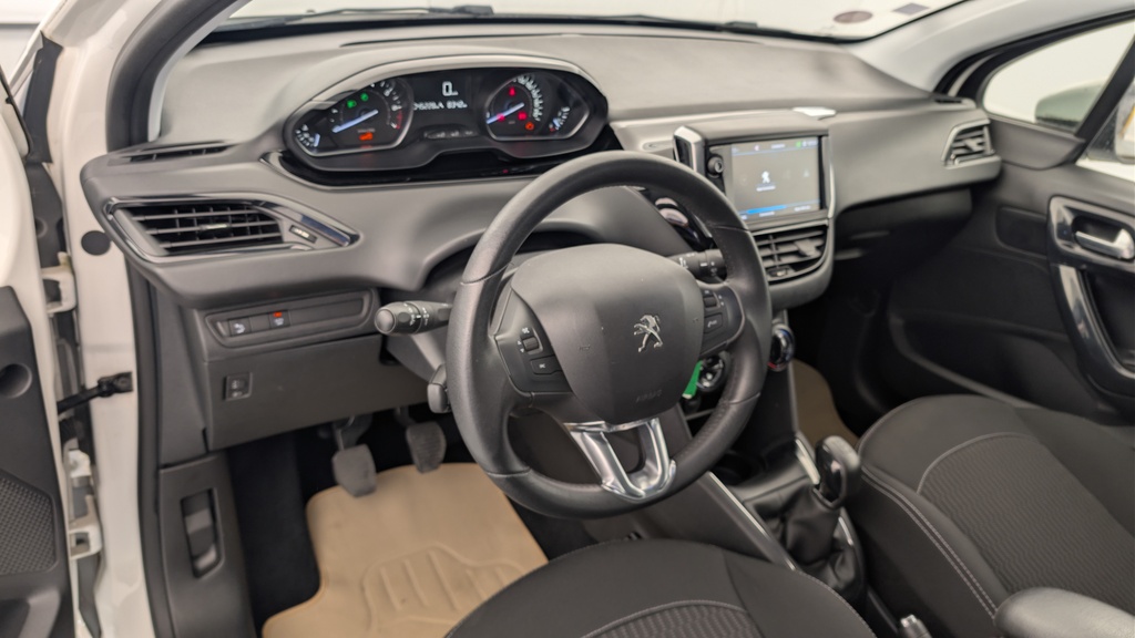 Peugeot 208 PURETECH 82CH S&S BVM5 ACTIVE BUSINESS