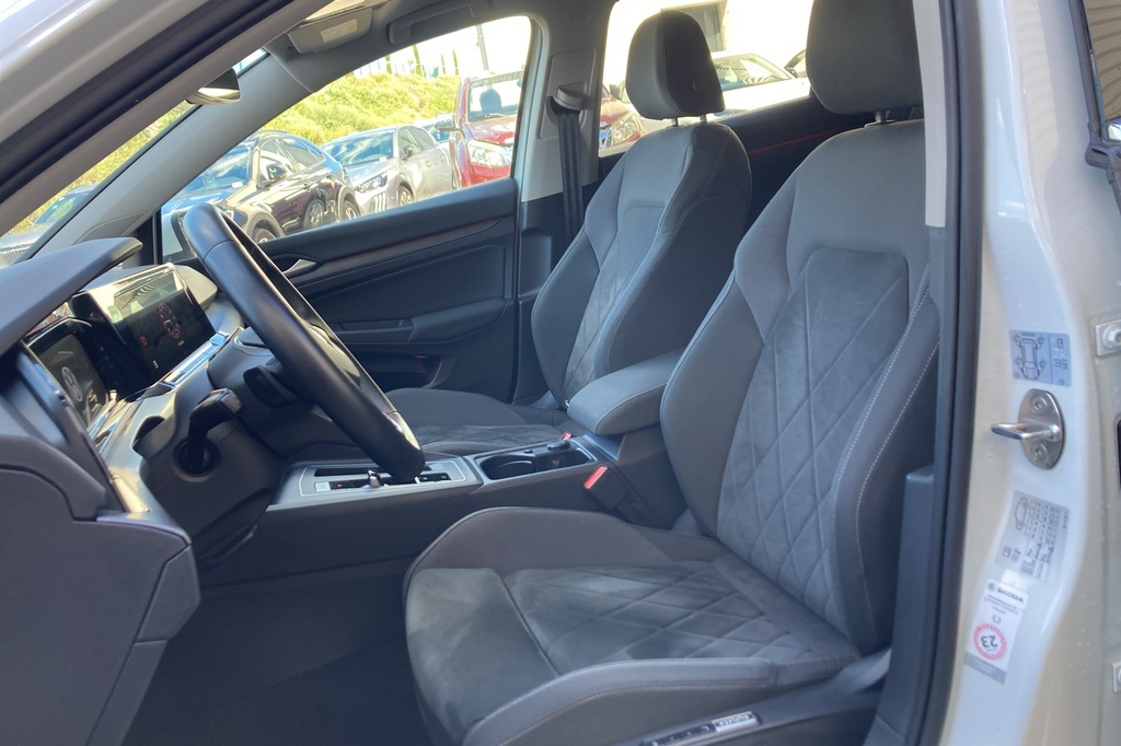 Volkswagen GOLF 8 1.4 HYBRIDE RECHARGEABLE OPF 204 DSG STYLE