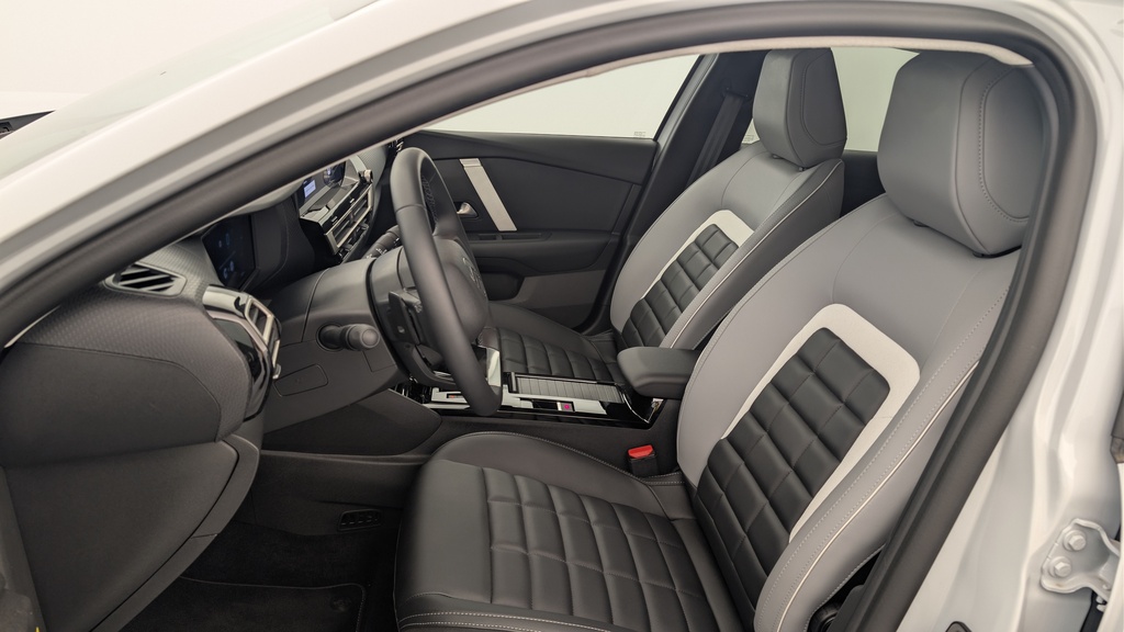 Citroen C4 Hybride 145 ch e-DCS6 Max