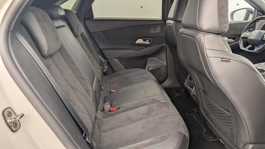 Ds DS7 Crossback BlueHDi 130 EAT8 Performance Line