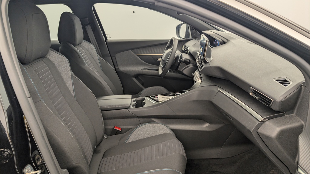 Peugeot 3008 Hybrid 136 e-DCS6 Active Pack