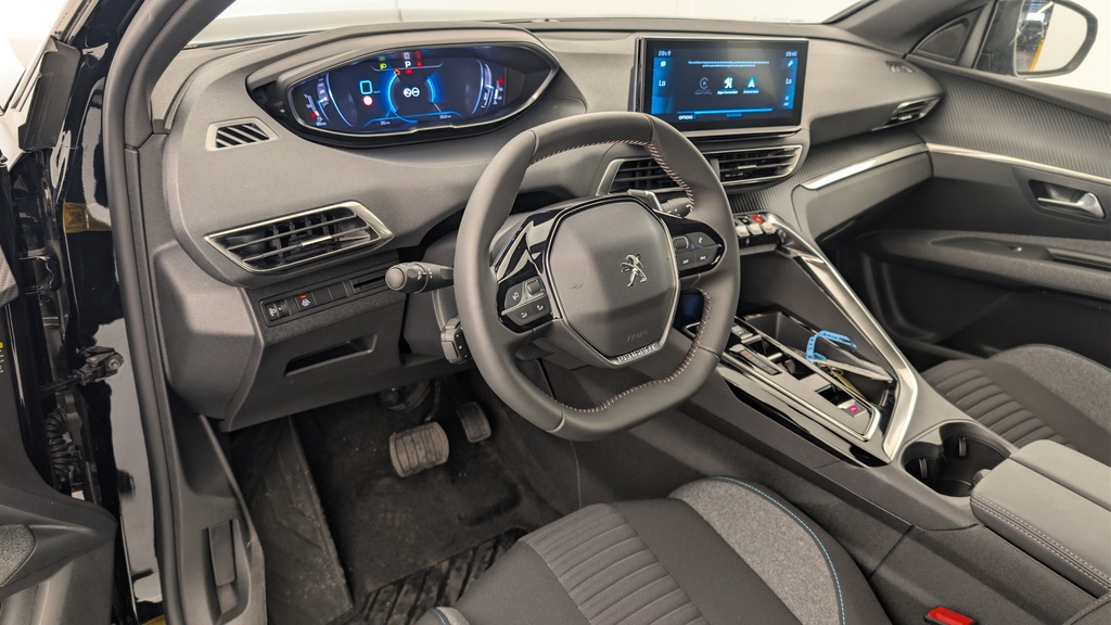 Peugeot 3008 Hybrid 136 e-DCS6 Active Pack