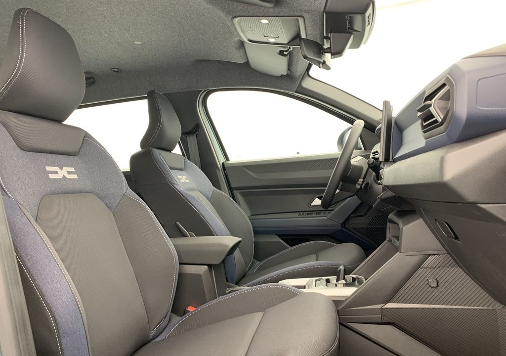 Dacia BIGSTER HYBRID 155 Expression