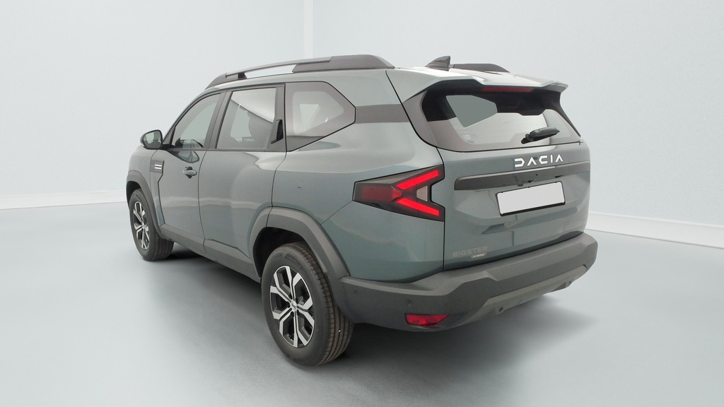 Dacia BIGSTER HYBRID 155 Expression