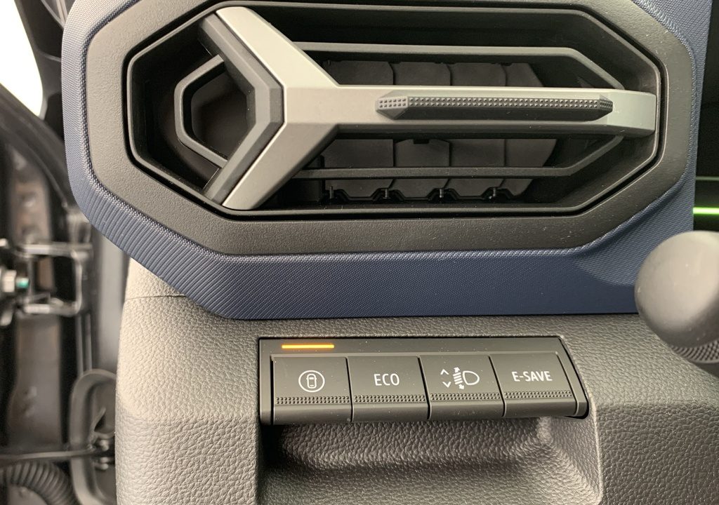 Dacia BIGSTER HYBRID 155 Expression