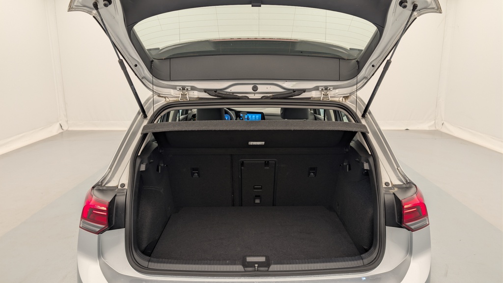 Volkswagen GOLF 8 1.5 ETSI OPF 130 DSG7 LIFE BUSINESS