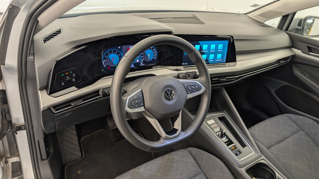 Volkswagen GOLF 8 1.5 ETSI OPF 130 DSG7 LIFE BUSINESS