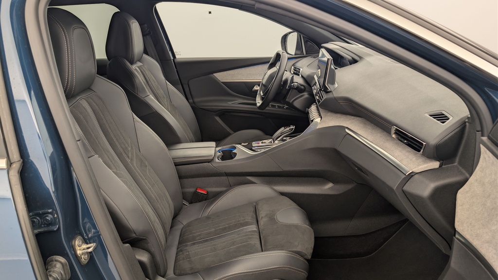 Peugeot 3008 Hybrid 225 e-EAT8 GT