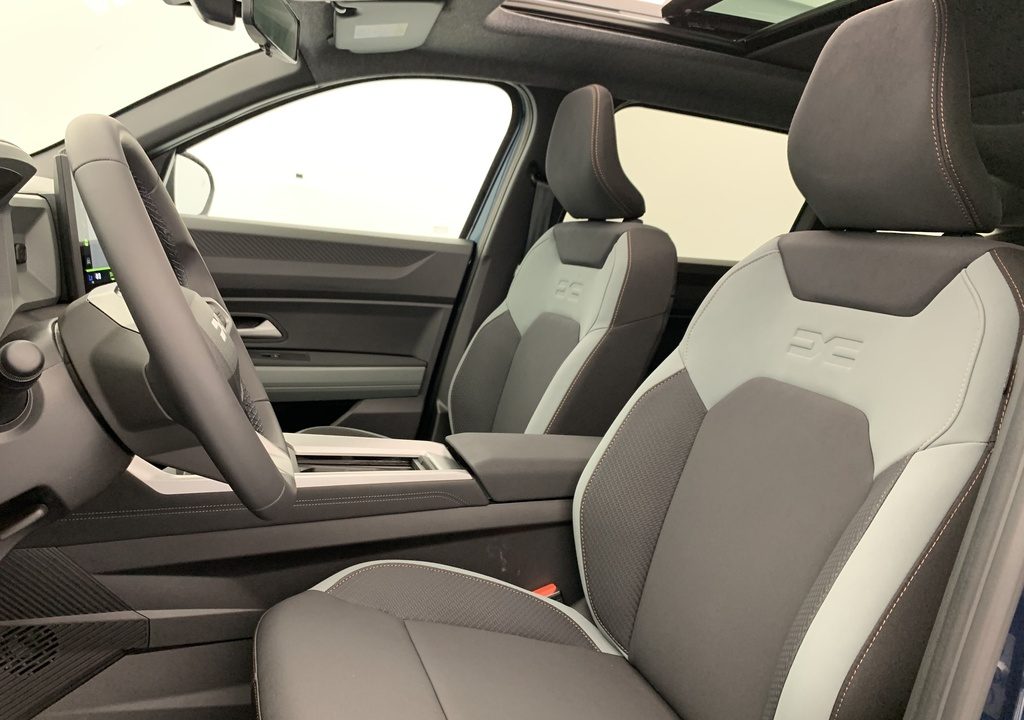 Dacia BIGSTER HYBRID 155 Extreme
