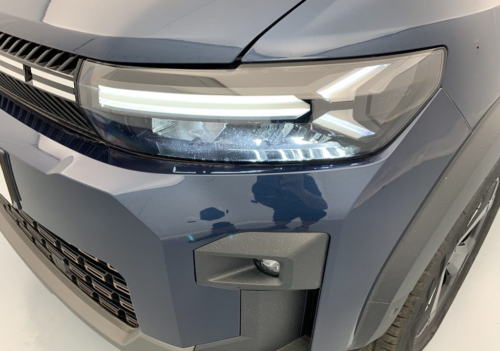 Dacia BIGSTER HYBRID 155 Extreme