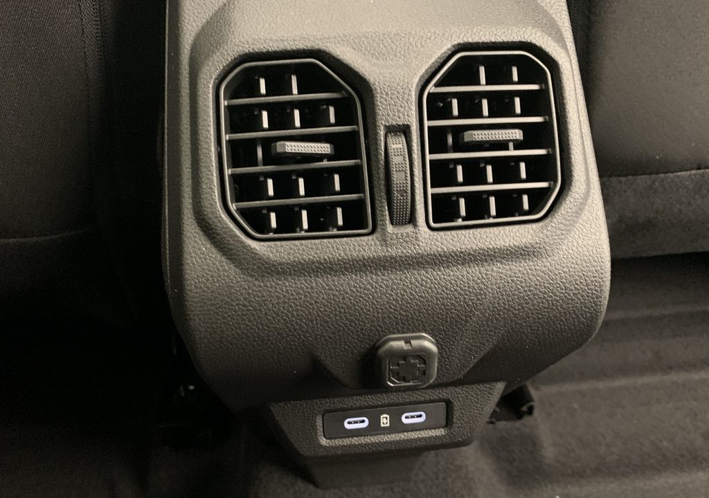 Dacia BIGSTER HYBRID 155 Extreme
