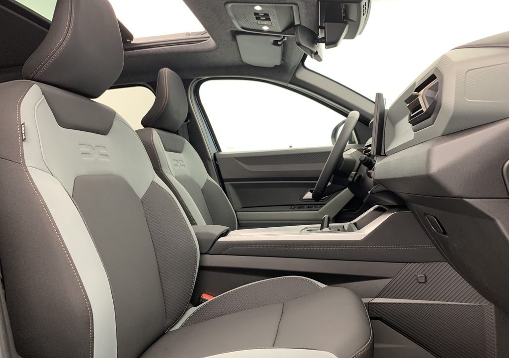 Dacia BIGSTER HYBRID 155 Extreme