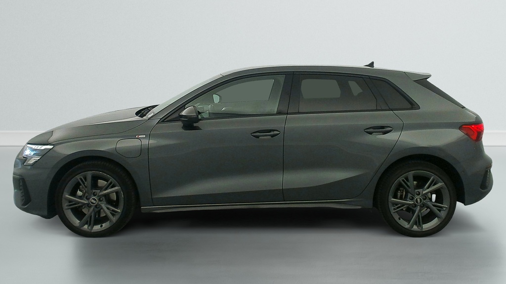 Audi A3 SPORTBACK 40 TFSIe 204 S Tronic 6 S Line