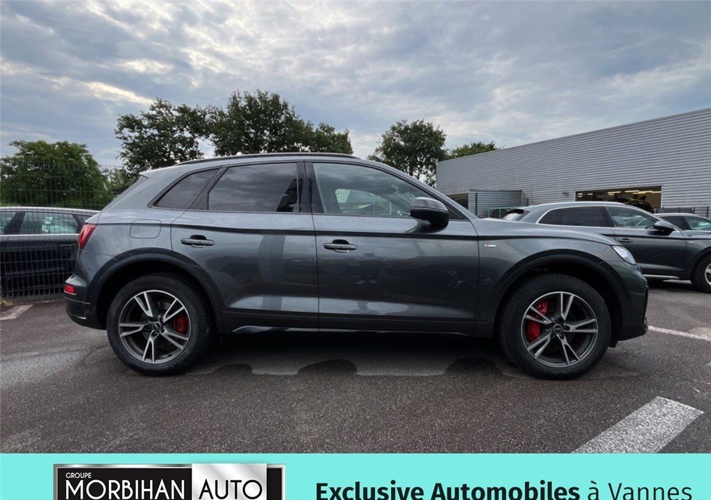 AUDI Q5 55 TFSIE 367 S TRONIC 7 QUATTRO