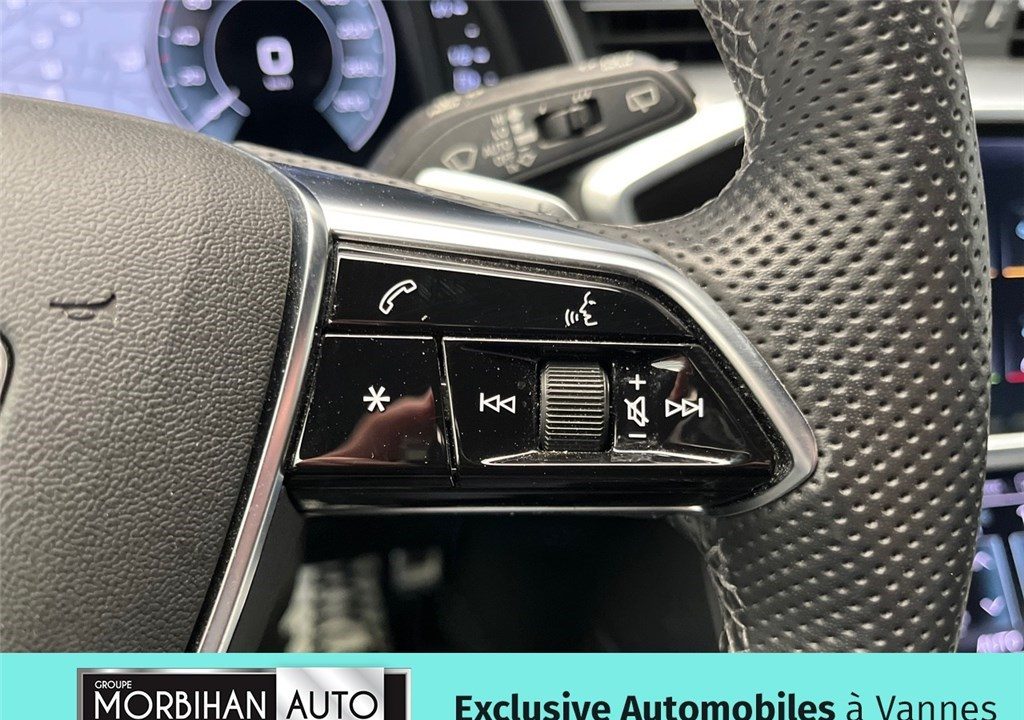 AUDI A6 AVANT 55 TFSIE 367 CH S TRONIC 7 QUATTRO