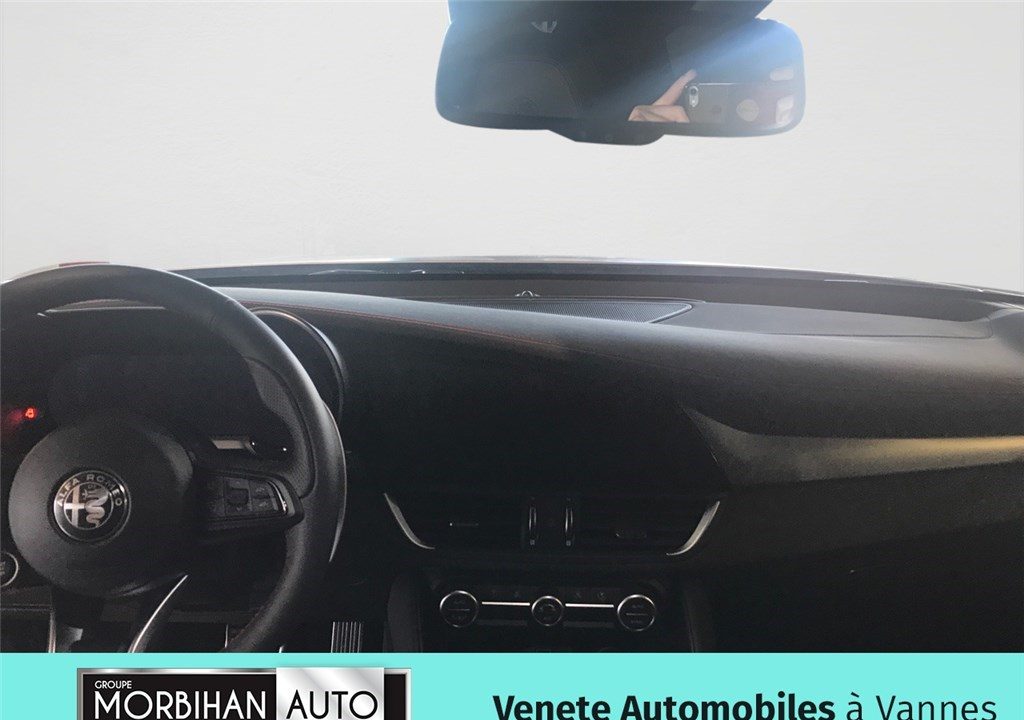 ALFA ROMEO Giulia MY23 2.2 Diesel 210ch AT8 Q4 COMP 2.2 210 CH AT8 Q4